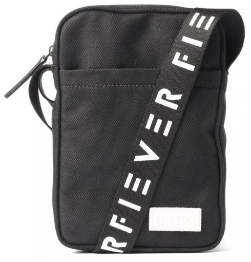 basic black crossbody bolsa