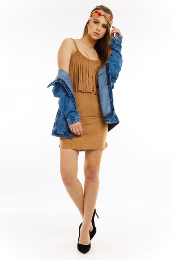 vestido de suede com franja