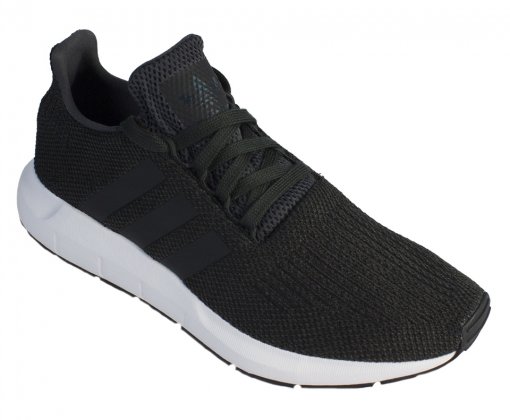adidas swift run preto e branco