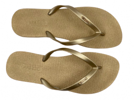 chinelo anabela arezzo