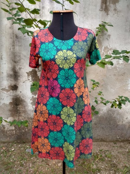 VESTIDO MANGA CURTA MANDALAS