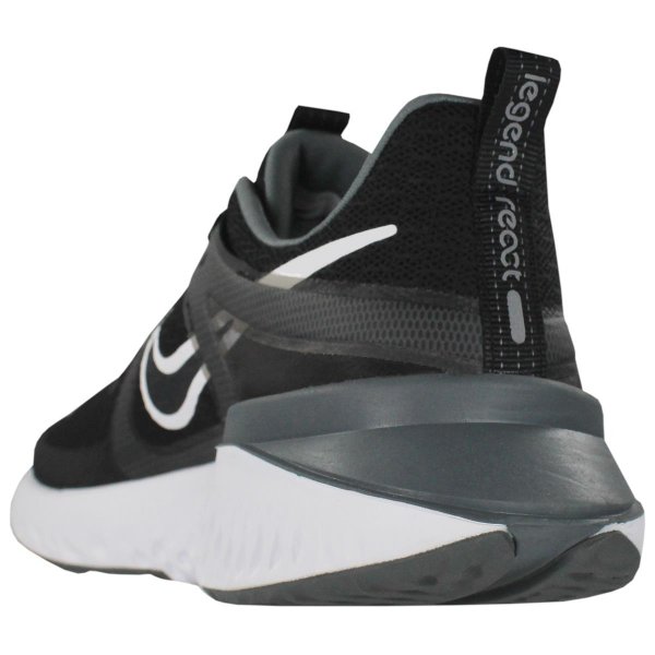 tênis nike legend react 2