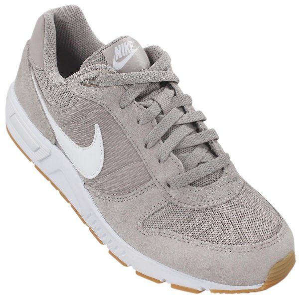 nike nightgazer feminino