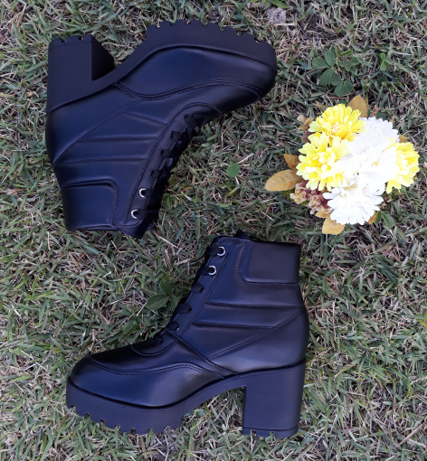 Coturno Tratorado Feminino Vizzano Com Bolsinha PRETO-21853 Com o Melhor  Preço na Vizzent