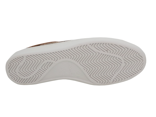 tenis moleca desenhado