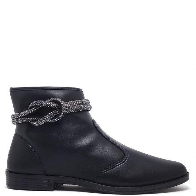 Compre diversas opções de SALTO BAIXO na Sapataria do Pedro