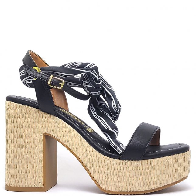 Vizzano SandÃ¡lia Preto E Branco Compre Diversas Opções De SALTO