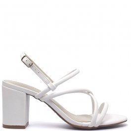 Compre diversas opções de SALTO MÉDIO na Sapataria do Pedro