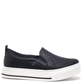 Compre diversas opções de SLIP ON na Sapataria do Pedro