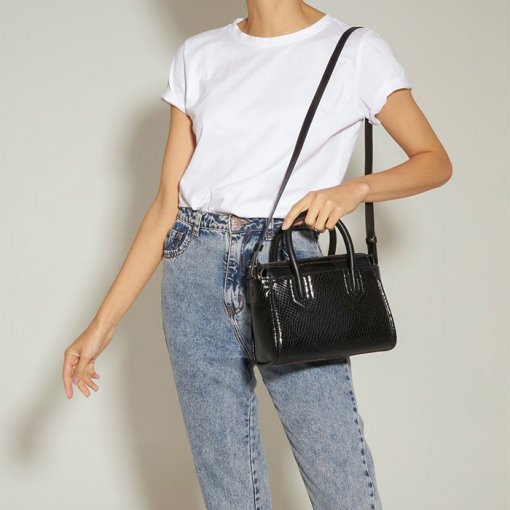 mini snakeskin print satchel bolsa