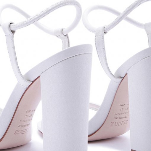 Discount sandalia branca salto grosso schutz 2025