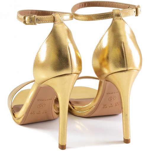 Sapatos Sandalia Modelo Gisele Sandália Gisele De Tiras Metalizada