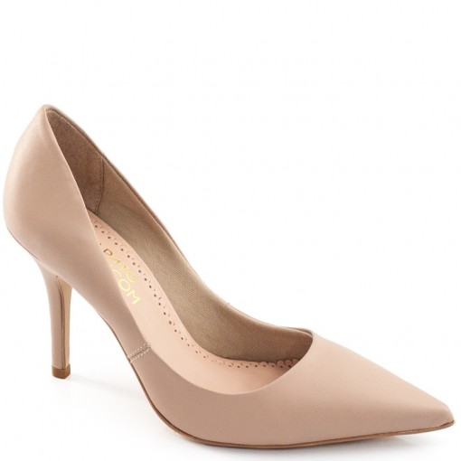 sapato bico fino nude