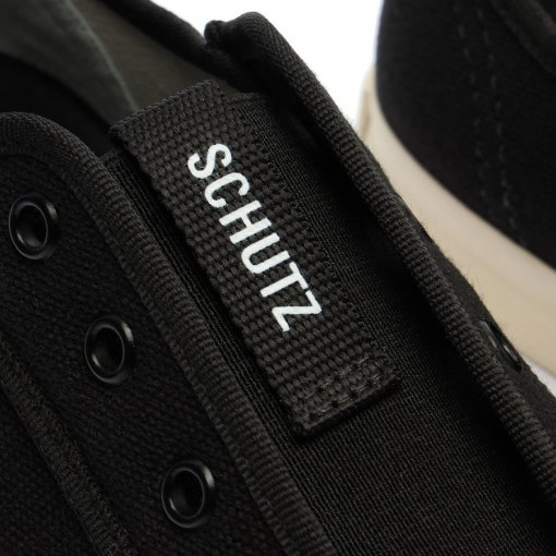 Tênis Slip On Smash Canvas Schutz S211360001 - Preto | Sapato Show