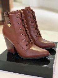 bota cravo e canela cadarço