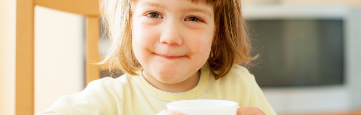 Alimentação saudável na infância: por que incluir chá na lancheira das crianças