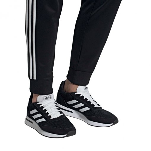 adidas run 70s