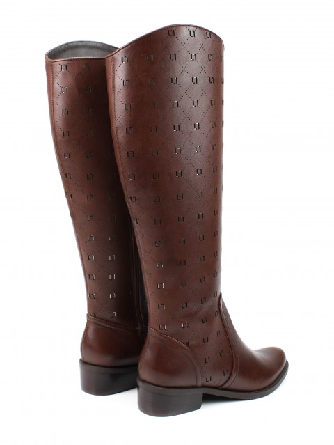 bota luz da lua marrom