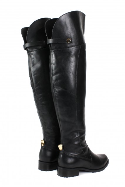 bota over lança perfume